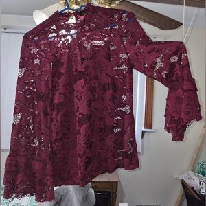 Lace Bell-Sleeve Top in Wine